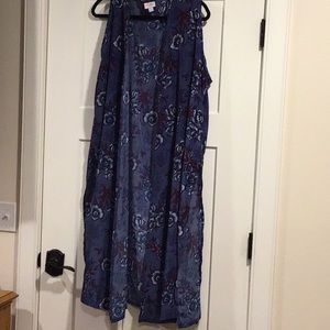 Lularoe  beautiful long vest with side slits!